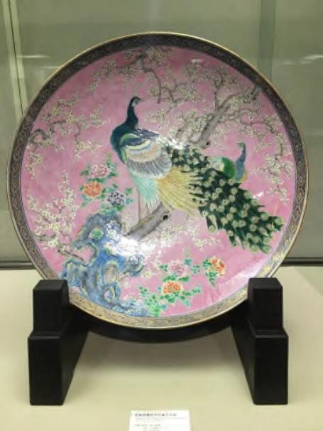 On display at the Kyushu Ceramic Museum