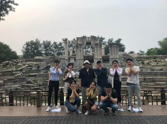With Professor Ha Young-sun in front of the ruins of Yuanmingyuan